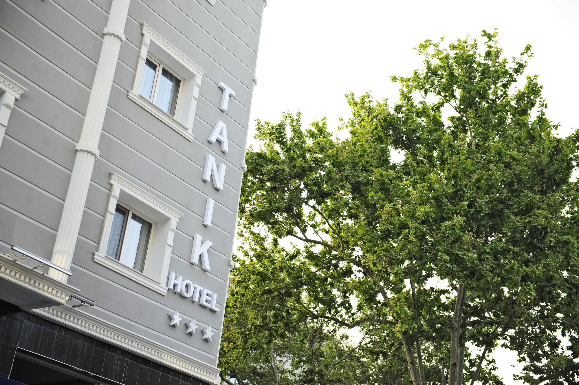 Tanik Hotel Smirne Esterno foto